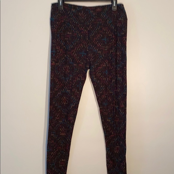 LulaRoe TC tall and curvy leggings - Picture 2 of 4